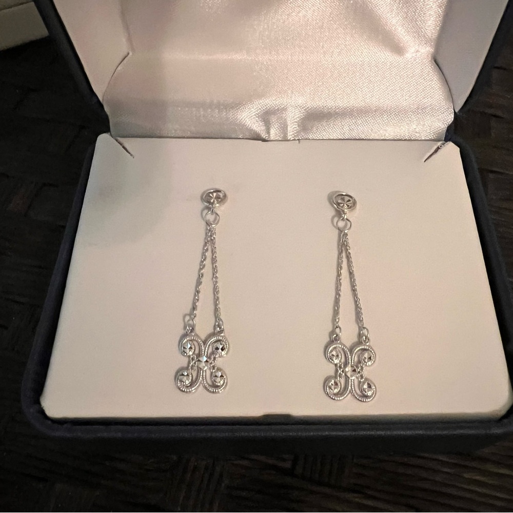 Elegant Silver Dangle Earrings
